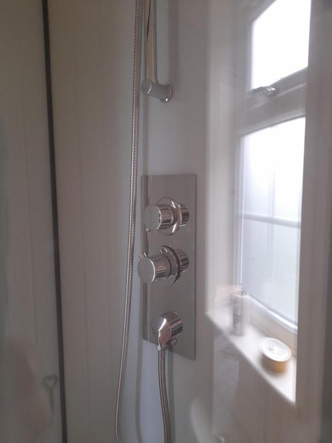 Dinky'S Den Apartman Coverack Kültér fotó