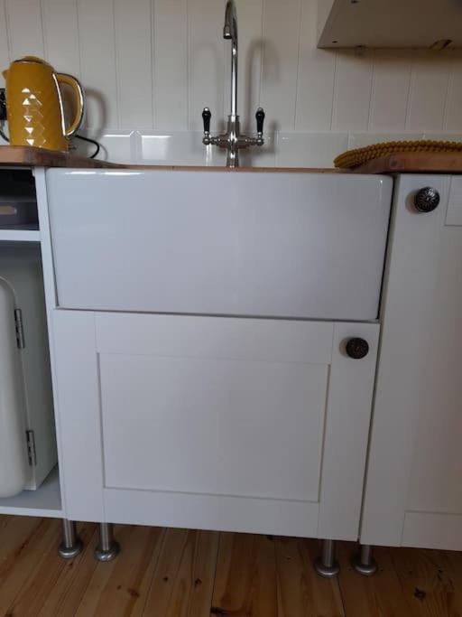 Dinky'S Den Apartman Coverack Kültér fotó