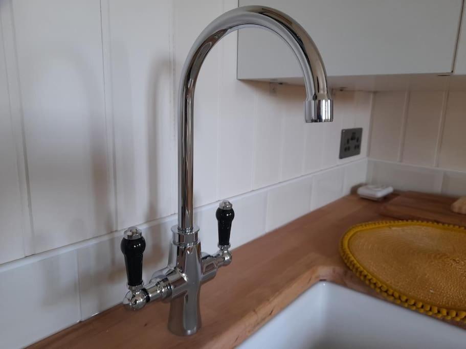 Dinky'S Den Apartman Coverack Kültér fotó